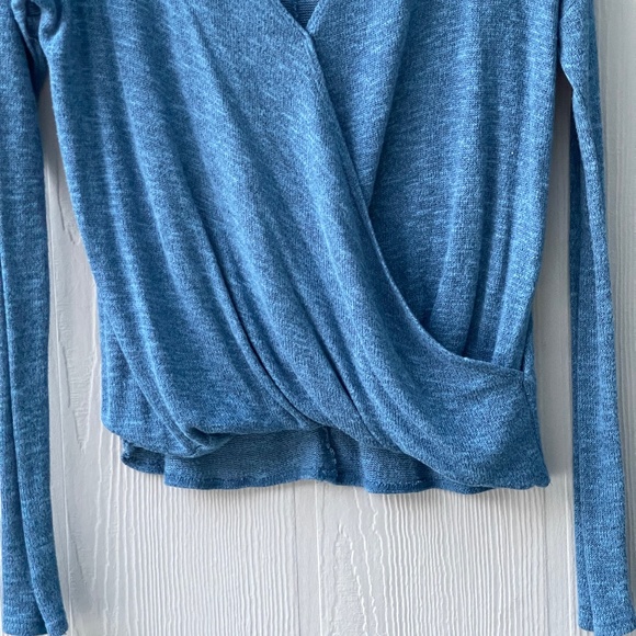 Abercrombie and Fitch Women's Long Sleeve Shirt Size S - Picture 7 of 9